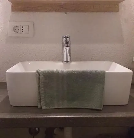 Apartment Jovich 3 *